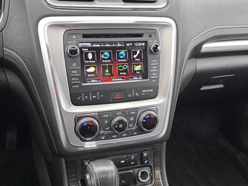 Used 2017 GMC Acadia Limited SLT image 13