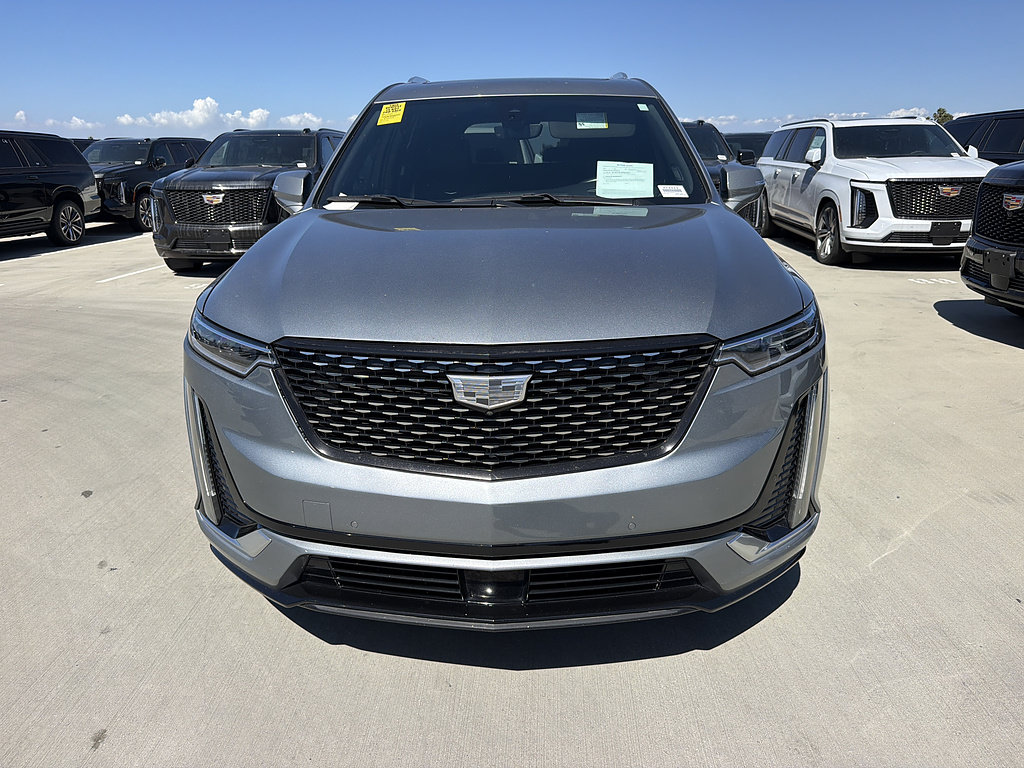 Used 2023 Cadillac XT6 Premium Luxury w/ Technology Package FWD image 1