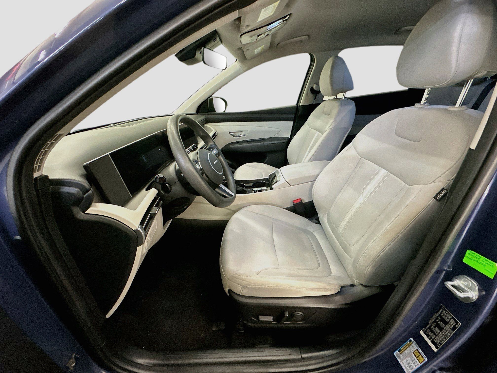 Used 2025 Hyundai Tucson SEL AWD/4WD image 13