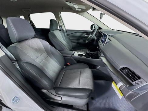New 2026 Nissan Rogue SV FWD image 27