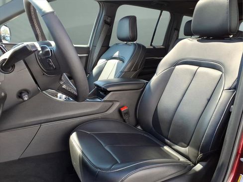 Used 2025 Jeep Grand Cherokee Limited w/ Luxury Tech Group II AWD/4WD image 18