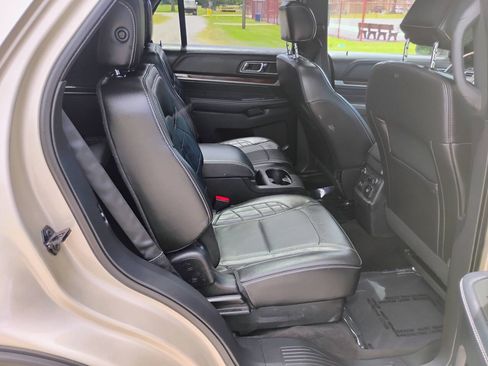 Used 2017 Ford Explorer Platinum AWD/4WD image 20