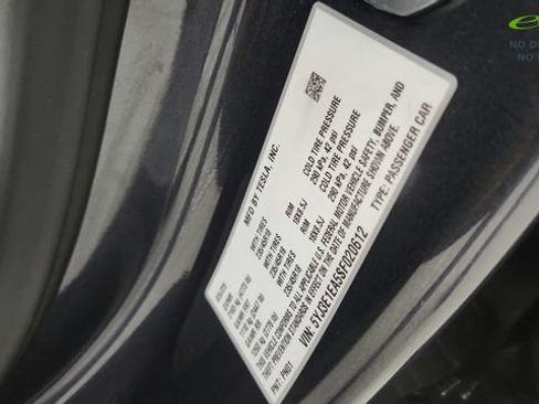 Used 2025 Tesla Model 3 Long Range RWD image 70