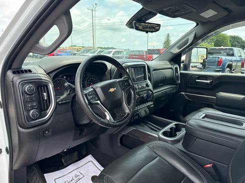 Certified 2020 Chevrolet Silverado 2500 LTZ w/ LTZ Premium Package AWD/4WD image 11