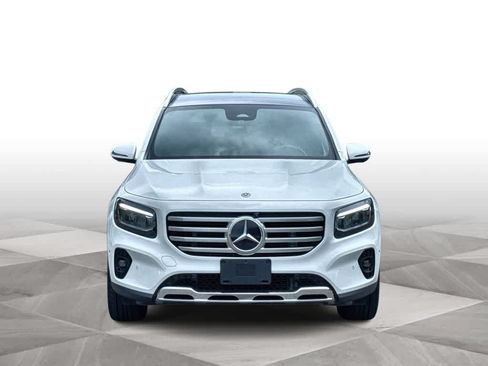 Used 2025 Mercedes-Benz GLB 250 image 3