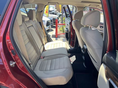 Used 2019 Honda CR-V EX image 31