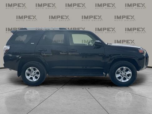 Used 2024 Toyota 4Runner SR5 image 6