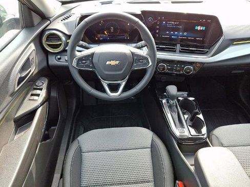 New 2026 Chevrolet Trax LT w/ LT Convenience Package image 7