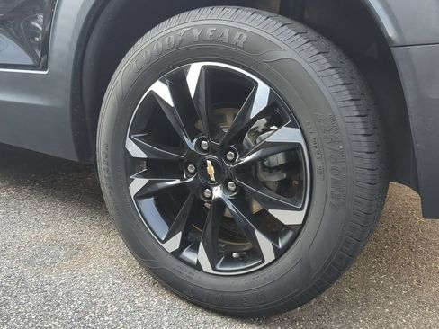 Used 2022 Chevrolet TrailBlazer LT FWD image 34