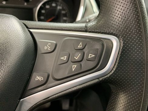 Used 2023 Chevrolet Equinox LT AWD/4WD image 12
