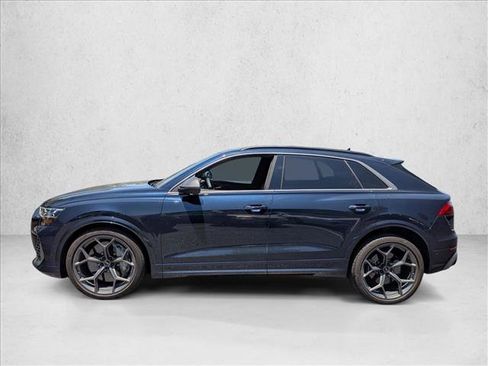 Certified 2025 Audi RS Q8 performance AWD/4WD image 8