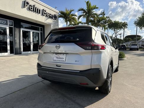 Used 2023 Nissan Rogue SV image 26
