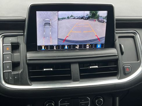 Used 2021 Chevrolet Tahoe LT w/ LT Signature Package image 37