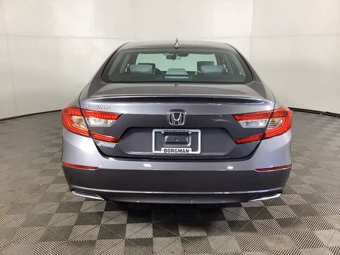 Used 2018 Honda Accord EX image 2