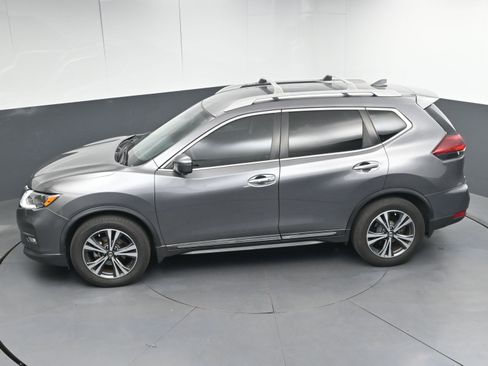 Used 2018 Nissan Rogue SL image 38