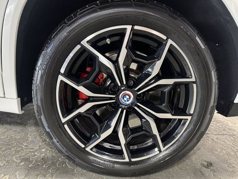Used 2023 BMW X4 M40i w/ Premium Package image 27