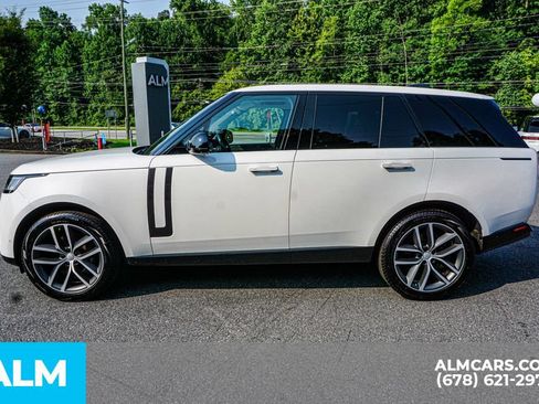 Used 2024 Land Rover Range Rover SE AWD/4WD image 6