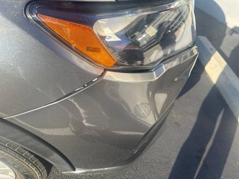 Used 2018 Nissan Rogue SV w/ Premium Package FWD image 5