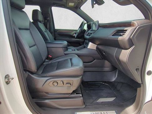 Used 2022 Chevrolet Tahoe LT w/ Luxury Package RWD image 24