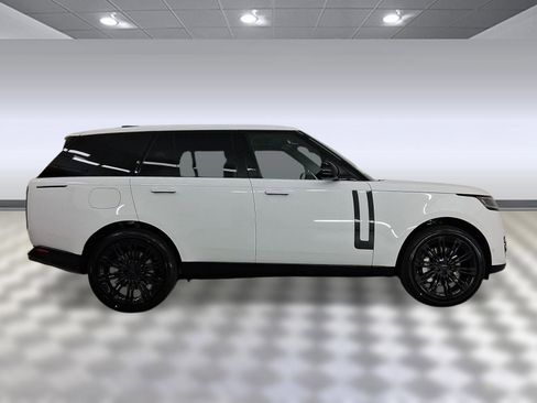 New 2026 Land Rover Range Rover SE image 8