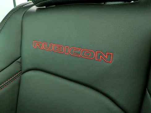 Used 2025 Jeep Wrangler Unlimited Rubicon image 18