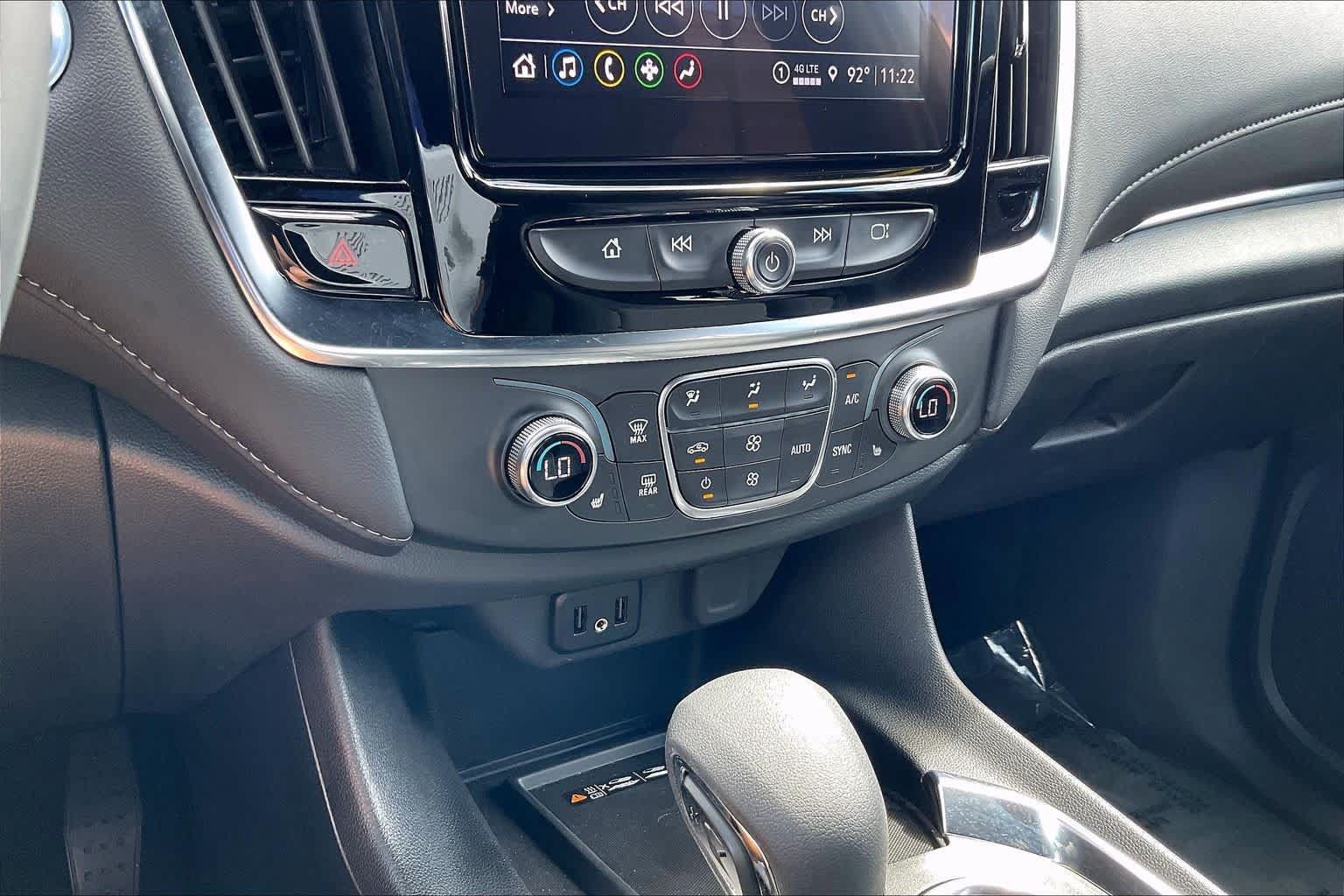Used 2023 Chevrolet Traverse LT FWD image 32