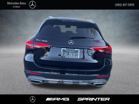 Used 2024 Mercedes-Benz GLC 300 image 4