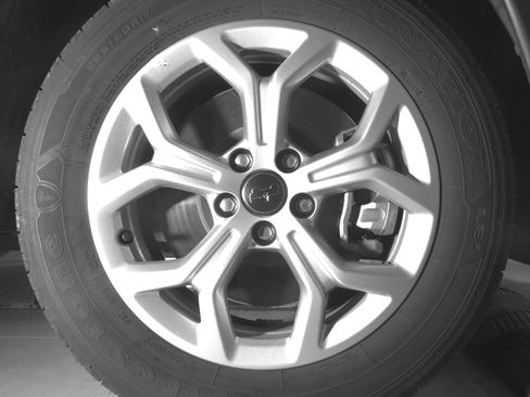 Used 2025 Jeep Compass Latitude AWD/4WD image 13