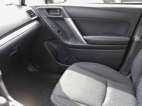 Used 2016 Subaru Forester 2.5i w/ Alloy Wheel Package image 28