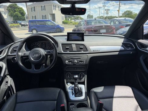 Used 2018 Audi Q3 2.0T Premium w/ Convenience Package AWD/4WD image 24