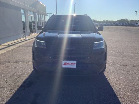 Used 2017 Ford Explorer Sport AWD/4WD image 2