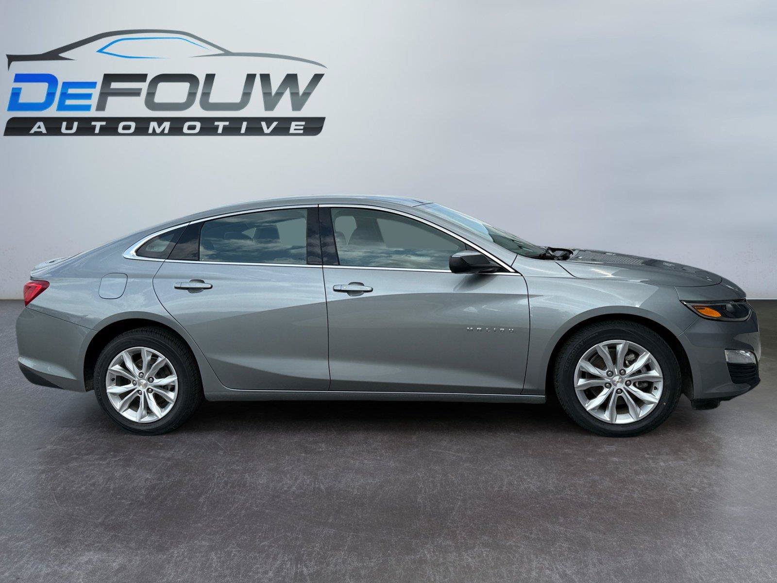 Used 2024 Chevrolet Malibu LT FWD image 2