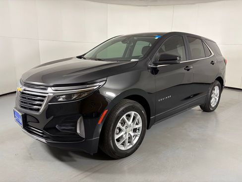 Used 2023 Chevrolet Equinox LT image 5