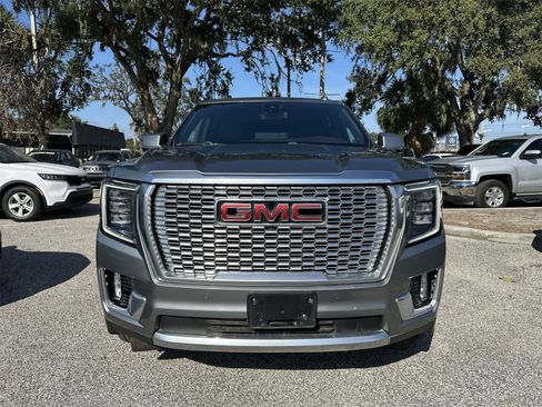 Used 2023 GMC Yukon XL Denali image 6