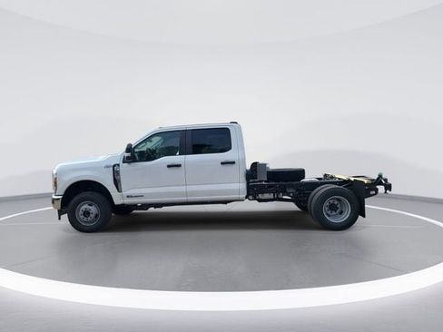 New 2026 Ford F350 XL w/ XL Chrome Package image 1