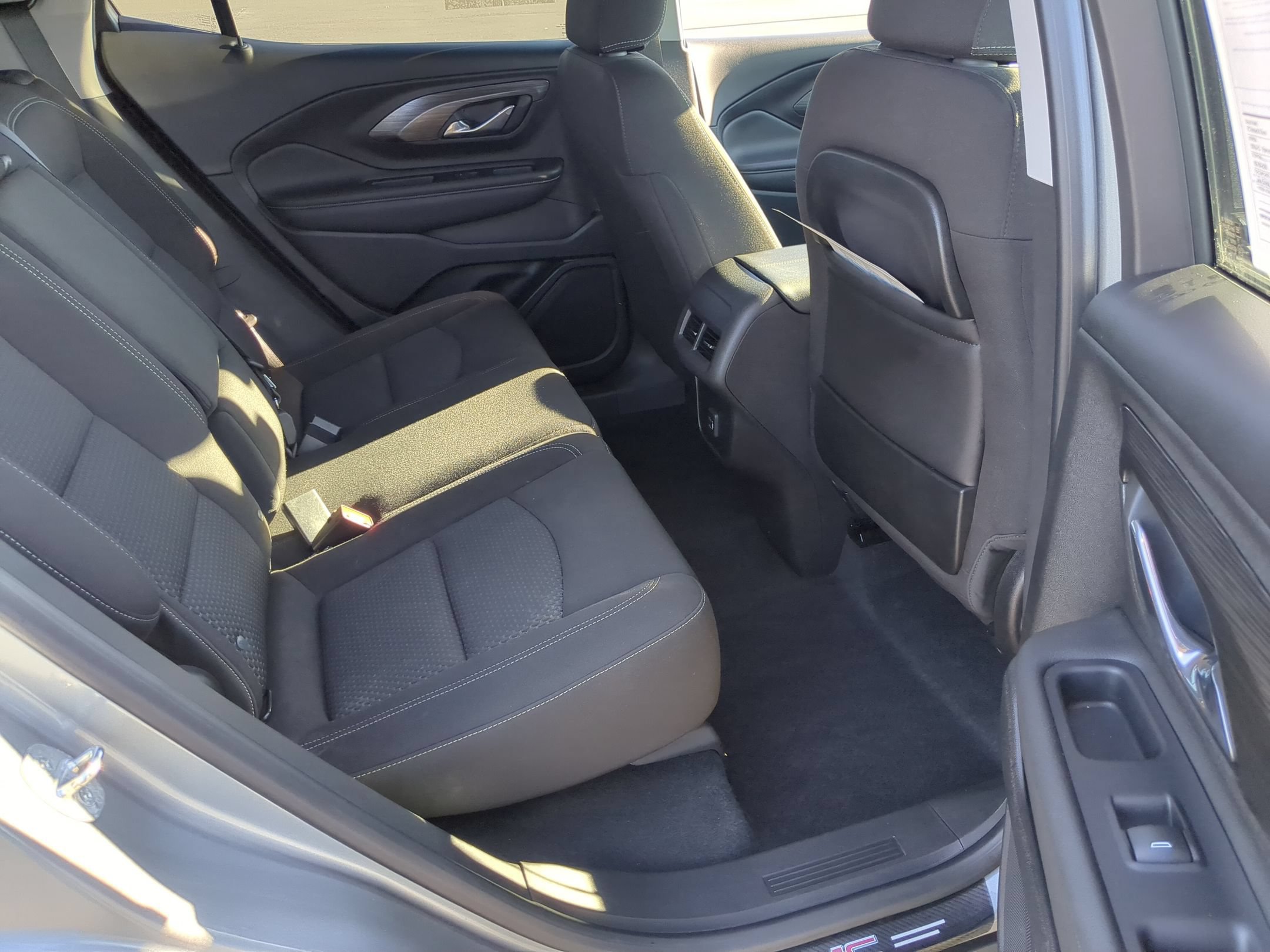 Certified 2023 GMC Terrain SLE FWD image 25