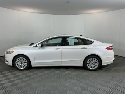 Used 2016 Ford Fusion SE w/ Equipment Group 502A FWD image 8