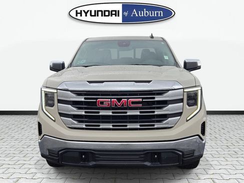 Used 2026 GMC Sierra 1500 SLE w/ X31 Off-Road Package AWD/4WD image 12