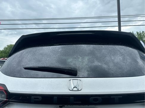 Used 2023 Honda Pilot EX-L image 4