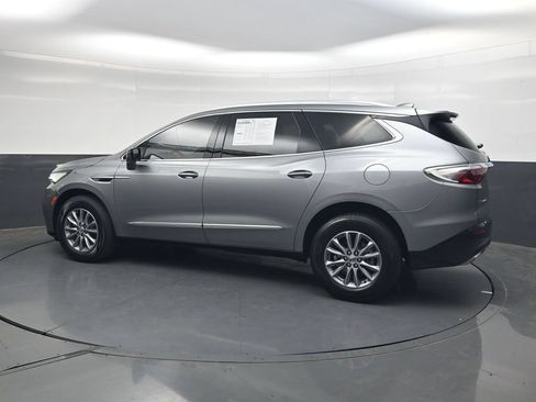 Used 2024 Buick Enclave Premium FWD image 8