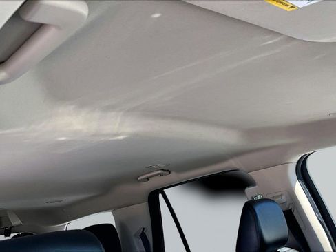 Used 2023 Ford Expedition XLT image 26