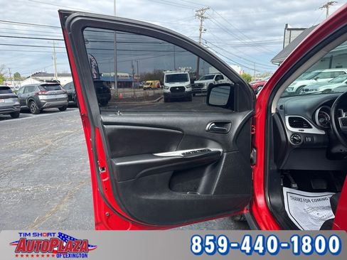 Used 2020 Dodge Journey SE w/ SE Popular Equipment Group FWD image 14