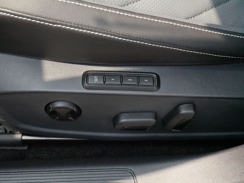 Certified 2026 Volkswagen Jetta SEL FWD image 20