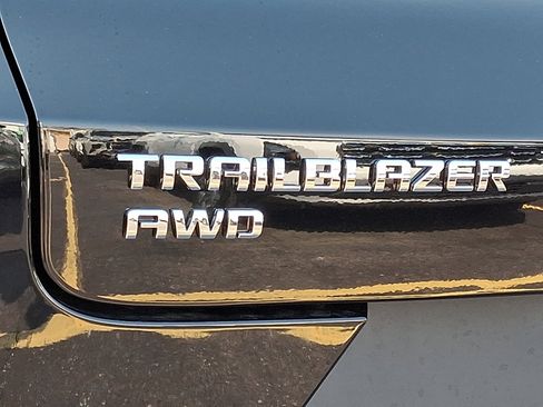 New 2026 Chevrolet TrailBlazer LT w/ LT Cold Weather Package AWD/4WD image 11