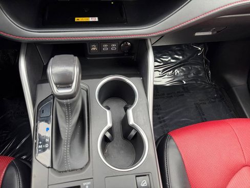 Used 2023 Toyota Highlander L image 22