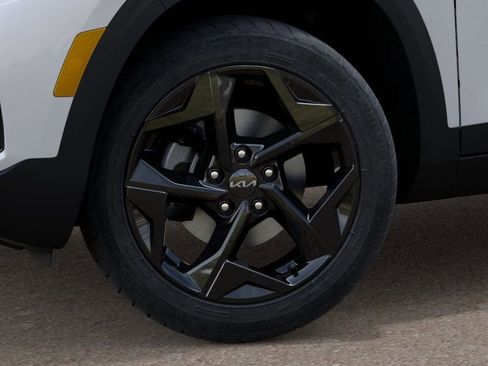 New 2026 Kia Seltos EX FWD image 9