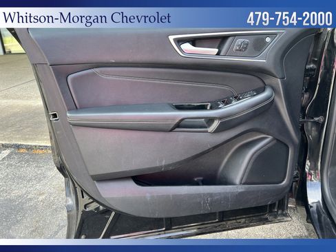 Used 2019 Ford Edge Titanium FWD image 13
