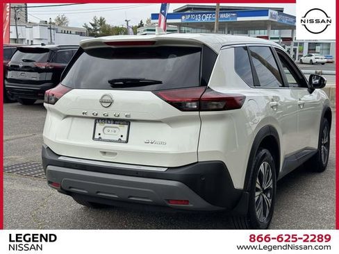 Used 2023 Nissan Rogue SV AWD/4WD image 5
