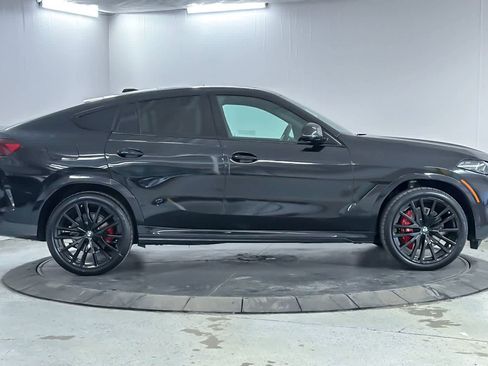 New 2026 BMW X6 xDrive40i w/ Executive Package image 8