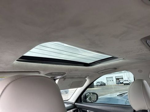 Used 2021 Kia Telluride SX w/ SX Prestige Package image 11